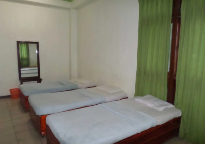 Green Woods Holiday Inn