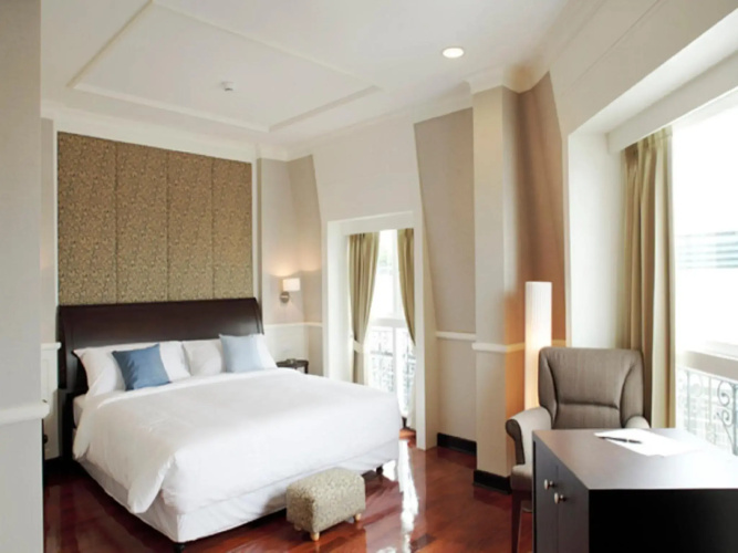Aurum The River Place
