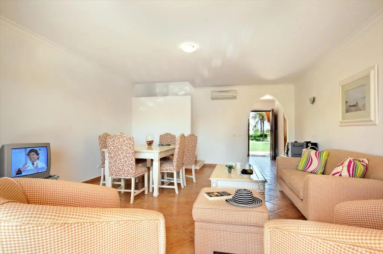 Jardim Da Meia Praia Hotel