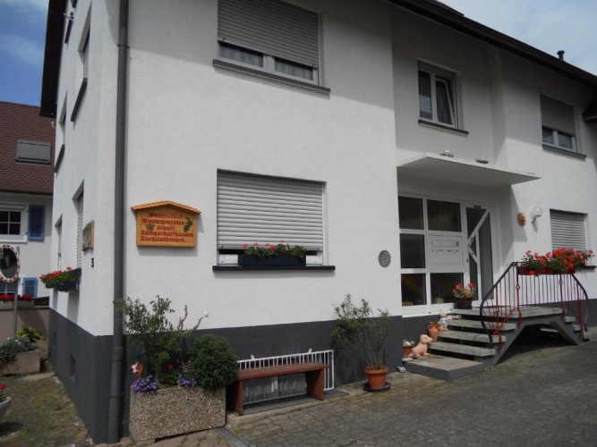 2 Bedrooms Double Basement Apartment