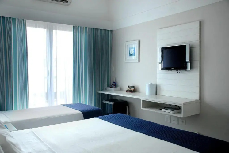 The Falls Hotel - Frente mar