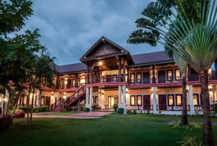 Dondet Hotel