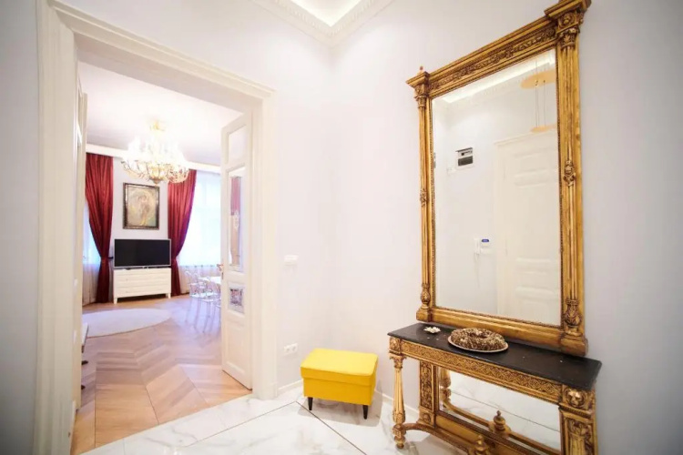 Count Zrinyi Luxourious Residence
