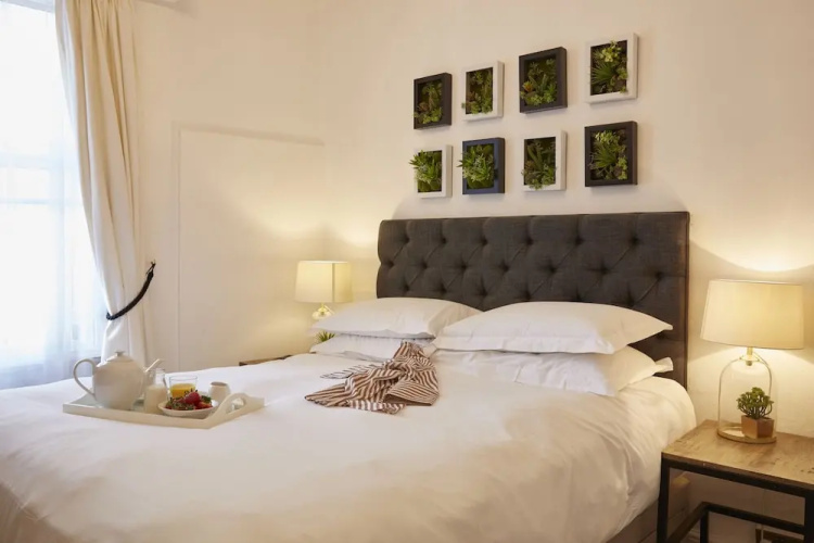 Lyme Townhouse