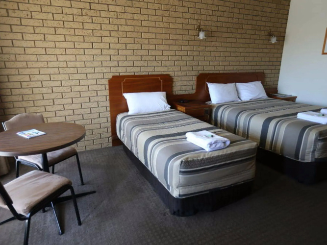 Manifold Motor Inn