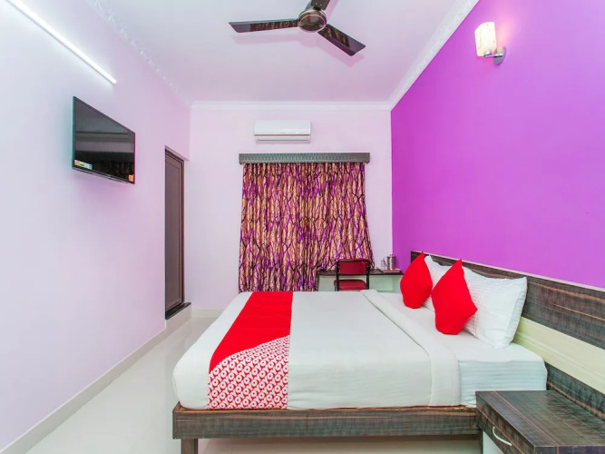OYO 16842 Brahma Inn