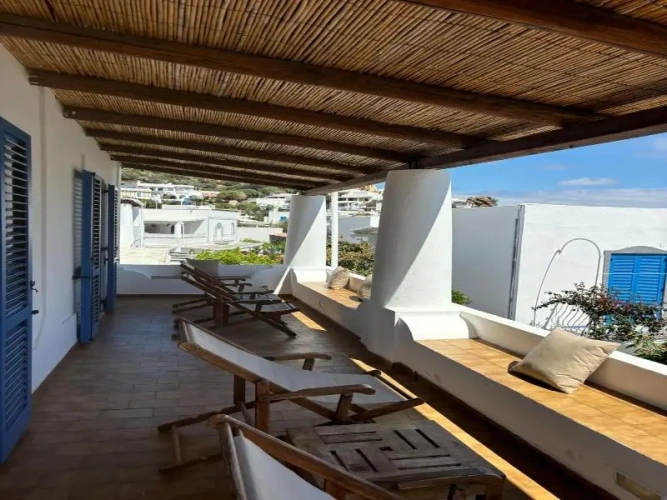 Standard Triple room with balcony