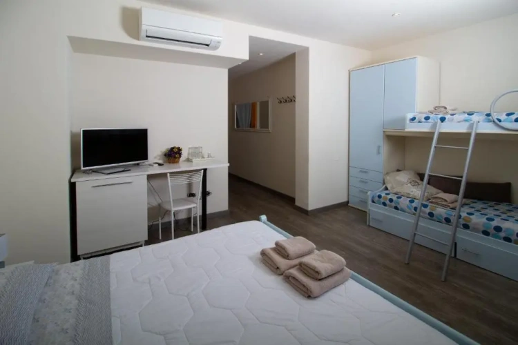 Standard Family room