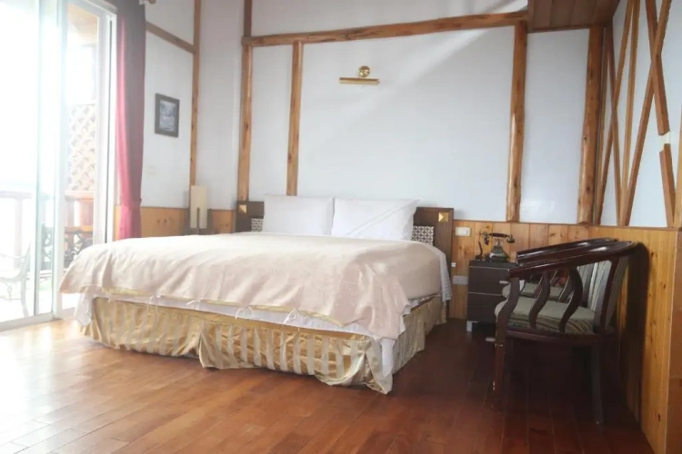Deluxe Family Suite