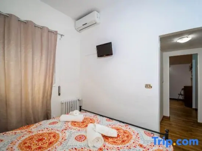 2 Bedrooms Apartment with balcony