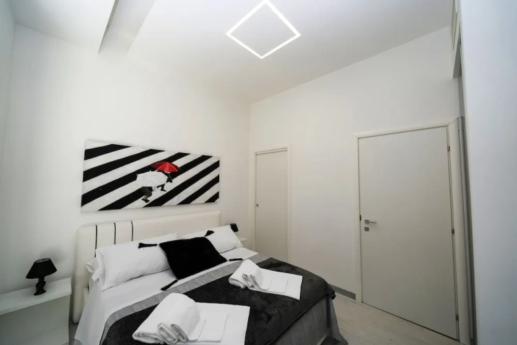 Standard Double room with city view