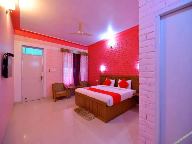 Sunshine Resort by OYO Rooms
