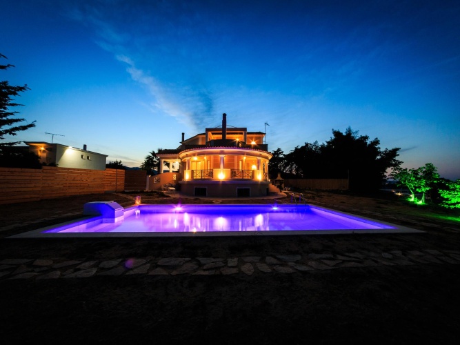 Grand Villa