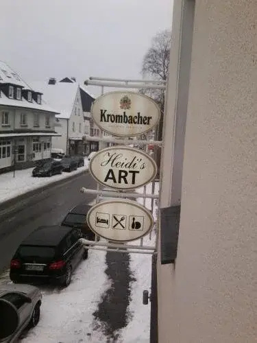 Heidi's ART