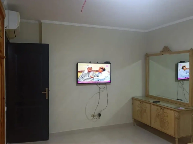 3 Bedrooms Apartment