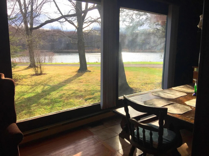 Lake Mocatek Inn