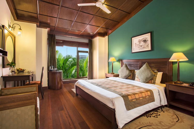 The Riverview Retreat, Corbett