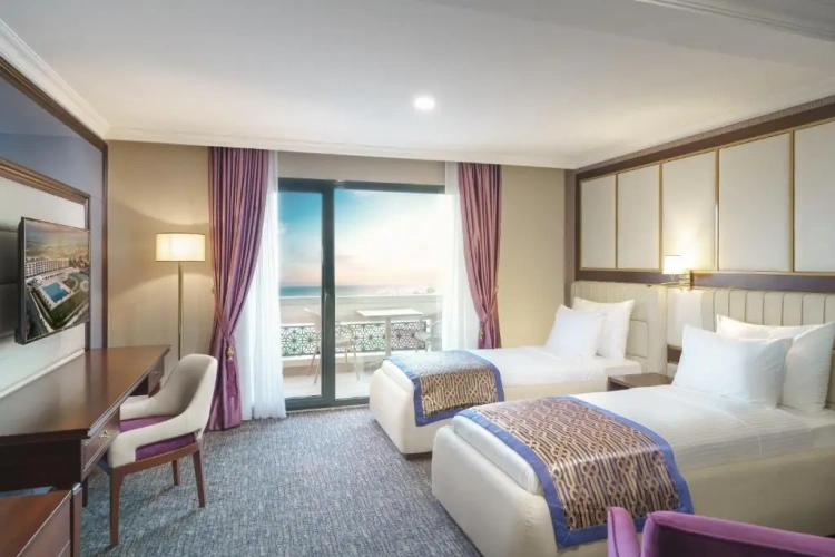 Standard Twin room with sea view