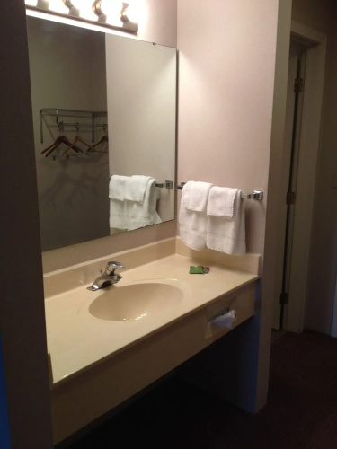 Cedar Hill Lodge