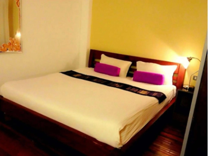 New iHouse Hotel - Hostel