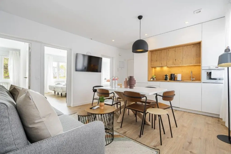 Deluxe Apartment