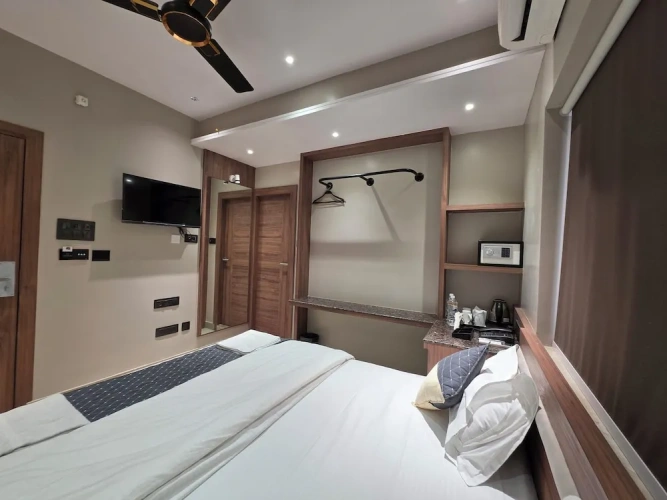 1 Bedroom Comfort room