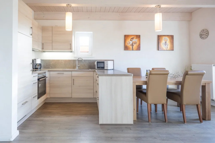 Luxurios Eingerichtetes Ferienhaus in Strandnahe