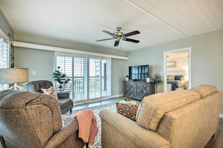 Charming Ormond Beach Condo w/ Ocean Views!