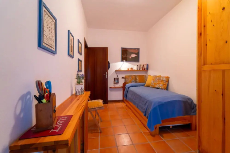 Crimson Apartment by Wonderful Italy