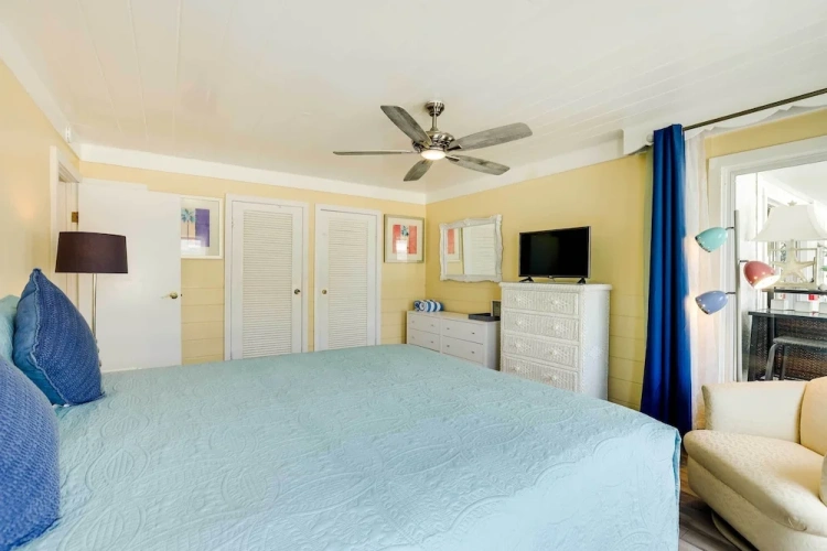 4 Bedrooms Cottage