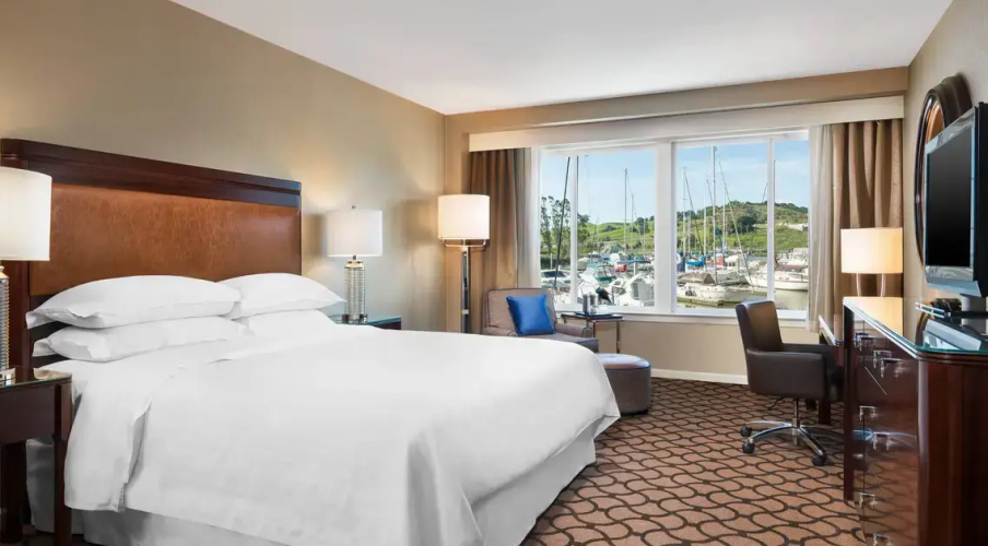 Deluxe Double room with harbour view