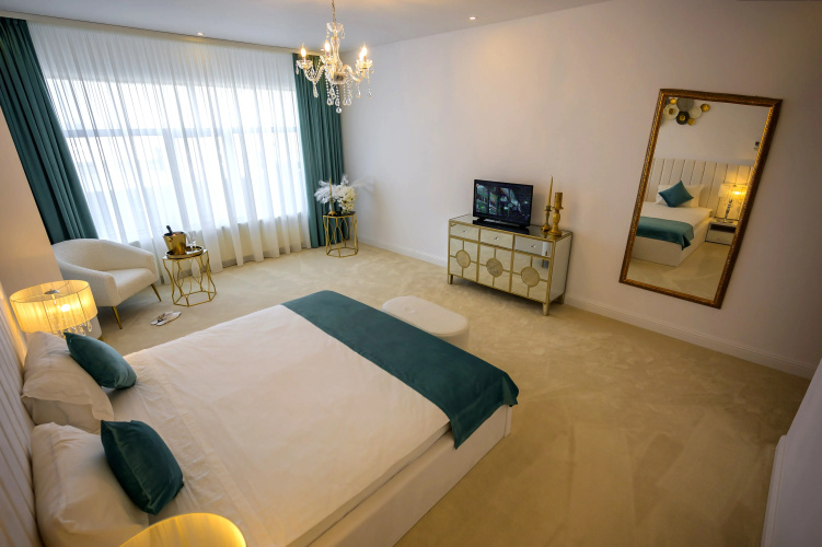 Hotel Queen Vera