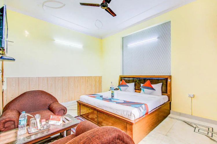 FabHotel The Everest 43