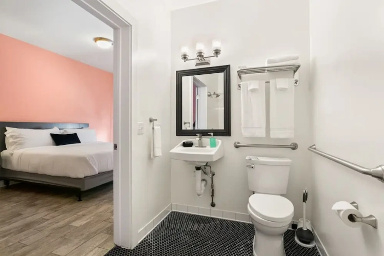 Standard Double Basement room