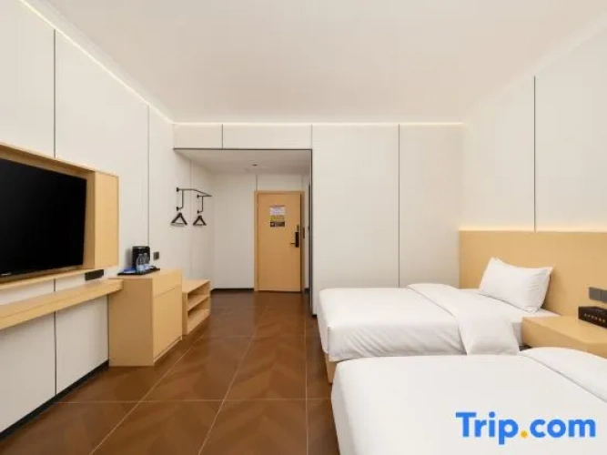 Standard Double room with view