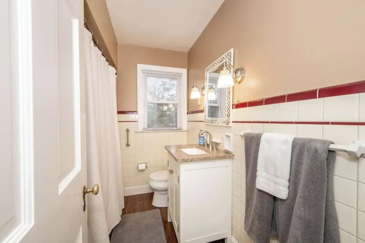 Kenwood Keys Suites for 12!