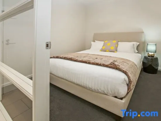 3 Bedrooms Standard Quadruple room with balcony and with river view