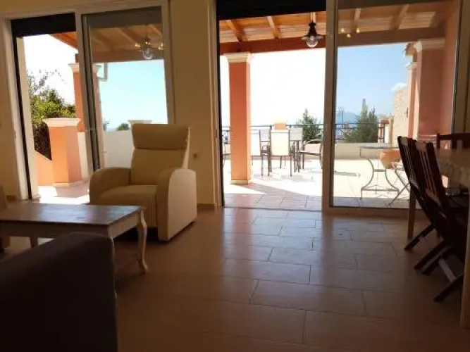 6 Emerald Bay