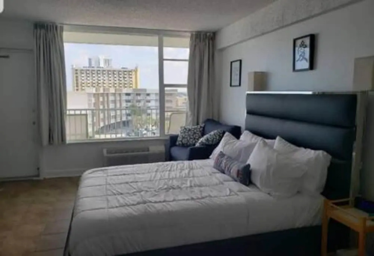 611 3 Beds Luxury Oceanfront Studio