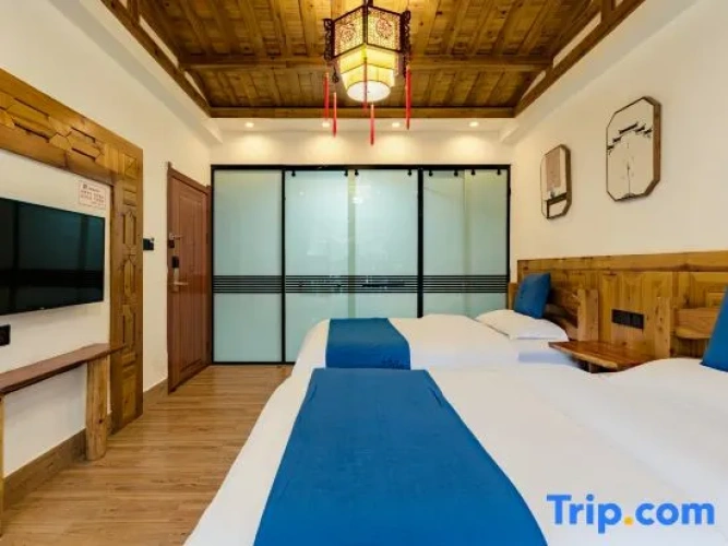 Standard Twin room with balcony and with river view