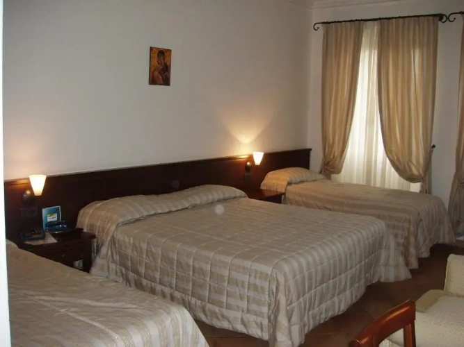 Standard Quadruple room