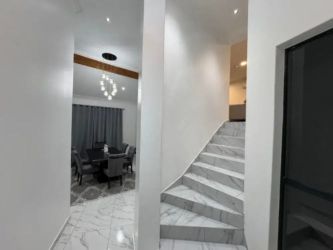 Bryanston Luxury Secure 4BR Haven