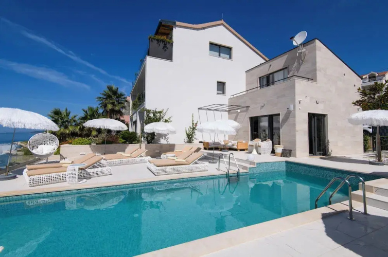 Gallery Luxury Suites & Rooms - Adults Only