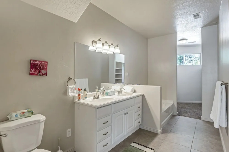 Spacious & New Guesthouse in Orem - Provo