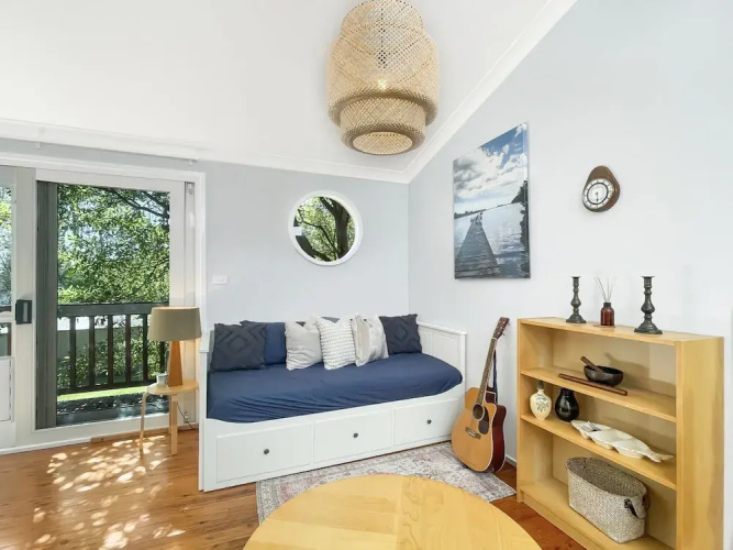 Riverside 3-bed Townhouse With Spacious Deck & BBQ