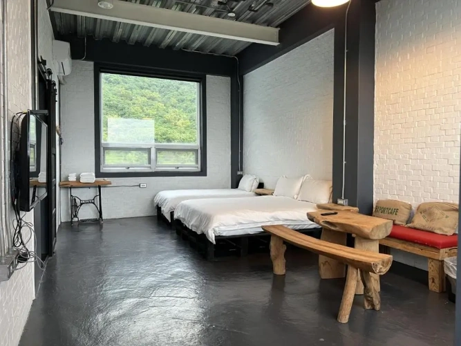 Standard Triple room with mountain view