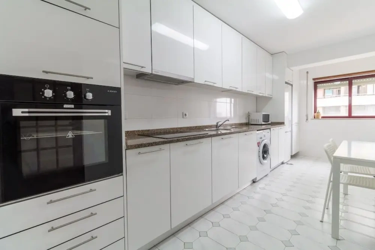 4 Bedrooms Standard Apartment