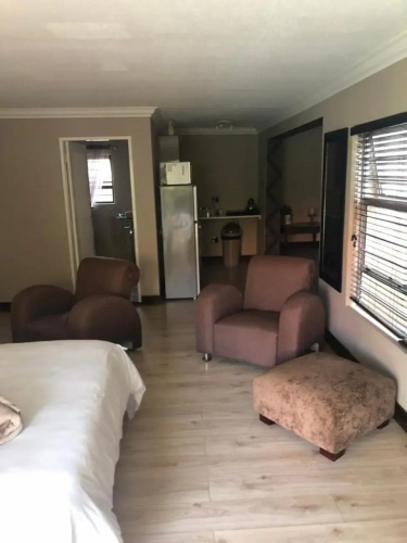 Annie’s Place Self Catering 2