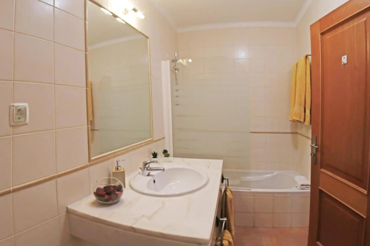 ML Central Vila Apartment