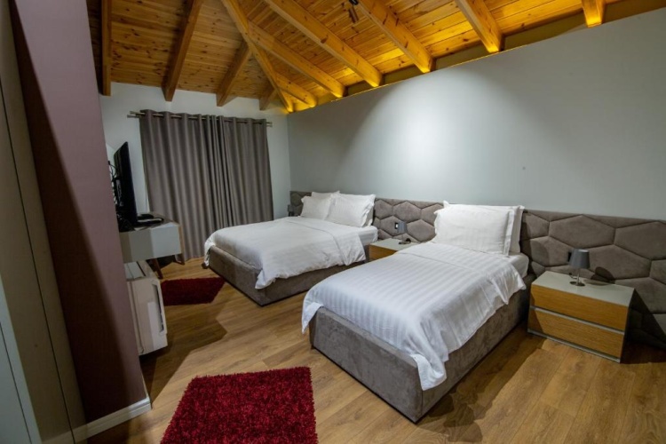 Deluxe Triple room